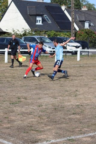 FC BEAUSSAIS (R3) 06 09 26