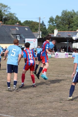 FC BEAUSSAIS (R3) 06 09 26