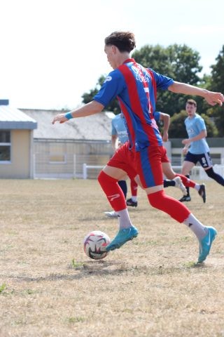 FC BEAUSSAIS (R3) 06 09 26