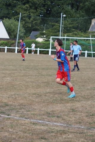 FC BEAUSSAIS (R3) 06 09 26