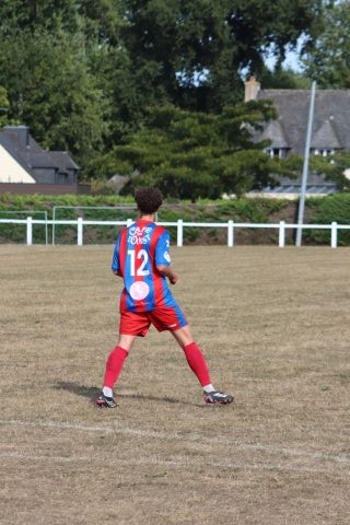 FC BEAUSSAIS (R3) 06 09 26
