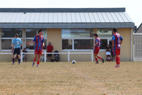 FC BEAUSSAIS (R3) 06 09 26