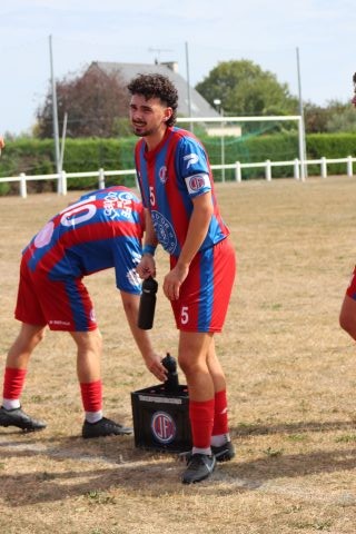 FC BEAUSSAIS (R3) 06 09 26