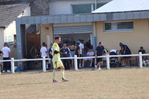 FC BEAUSSAIS (R3) 06 09 26