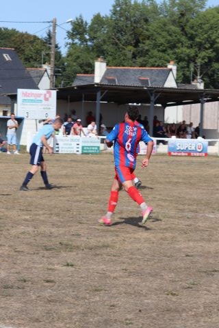 FC BEAUSSAIS (R3) 06 09 26