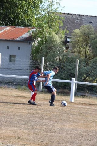 FC BEAUSSAIS (R3) 06 09 26
