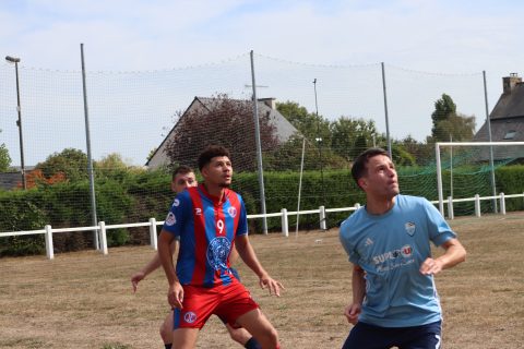 FC BEAUSSAIS (R3) 06 09 26