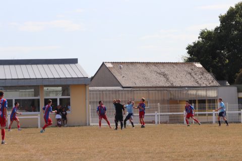 FC BEAUSSAIS (R3) 06 09 26