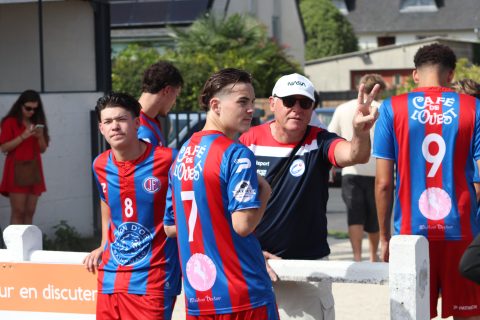 FC BEAUSSAIS (R3) 06 09 26