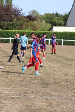 FC BEAUSSAIS (R3) 06 09 26