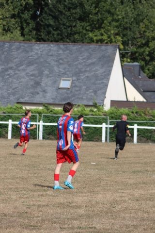 FC BEAUSSAIS (R3) 06 09 26