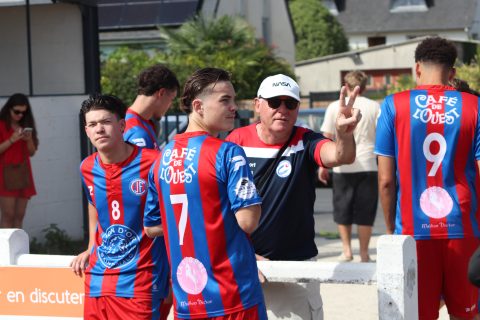 FC BEAUSSAIS (R3) 06 09 26